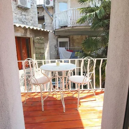 Appartement Driovier 11 *